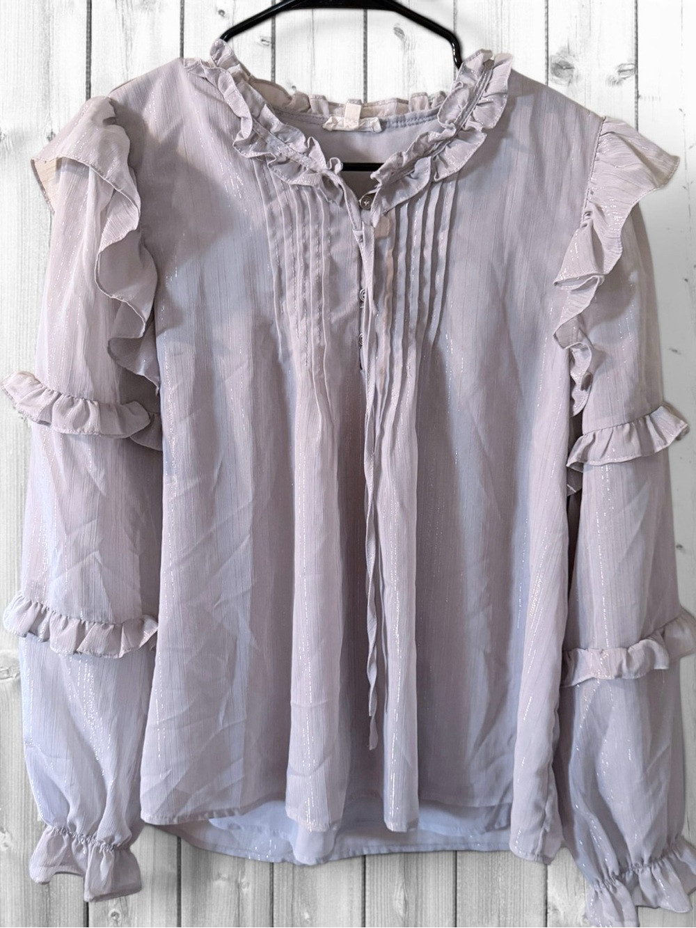 🙋🏻♀️Mystree Silver Gray Ruffle Pintuck Blouse